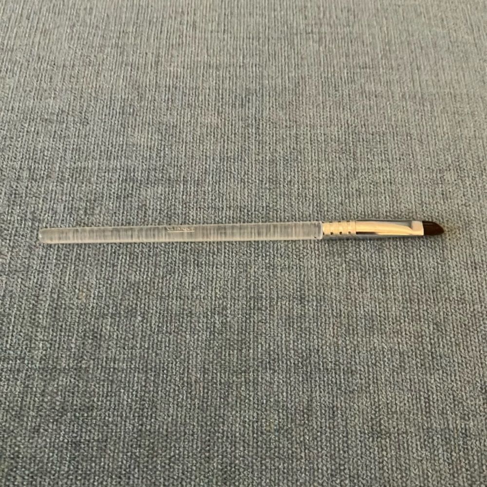 Gently Used Clinique Eye Definer Makeup Brush